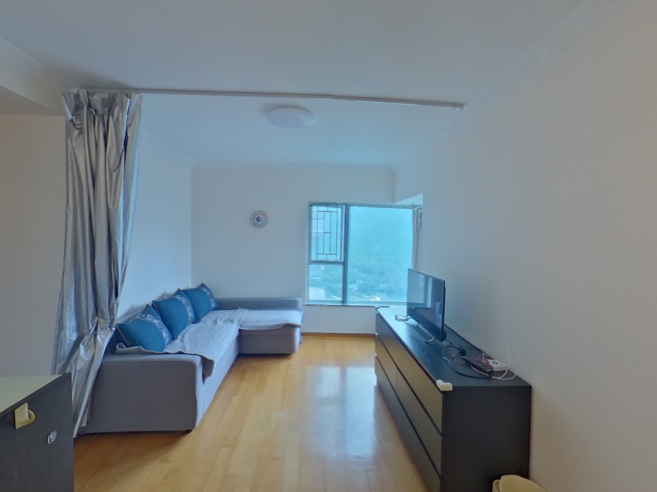 SEAVIEW CRESCENT BLOCK 5 High Floor Zone Flat E Tung Chung