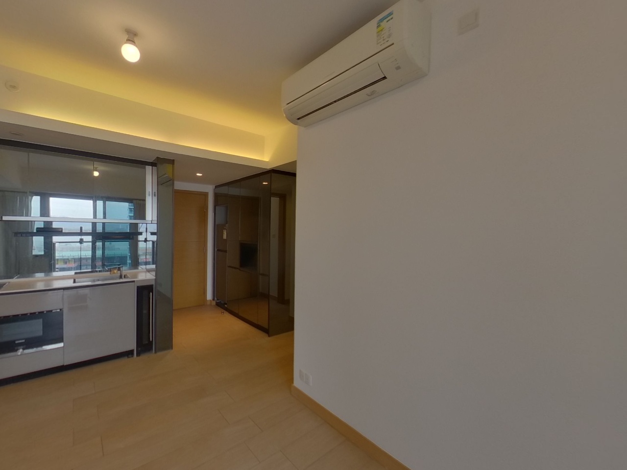 CENTURY LINK PHASE 1 - Tower 6a Low Floor Zone Flat 03 Tung Chung