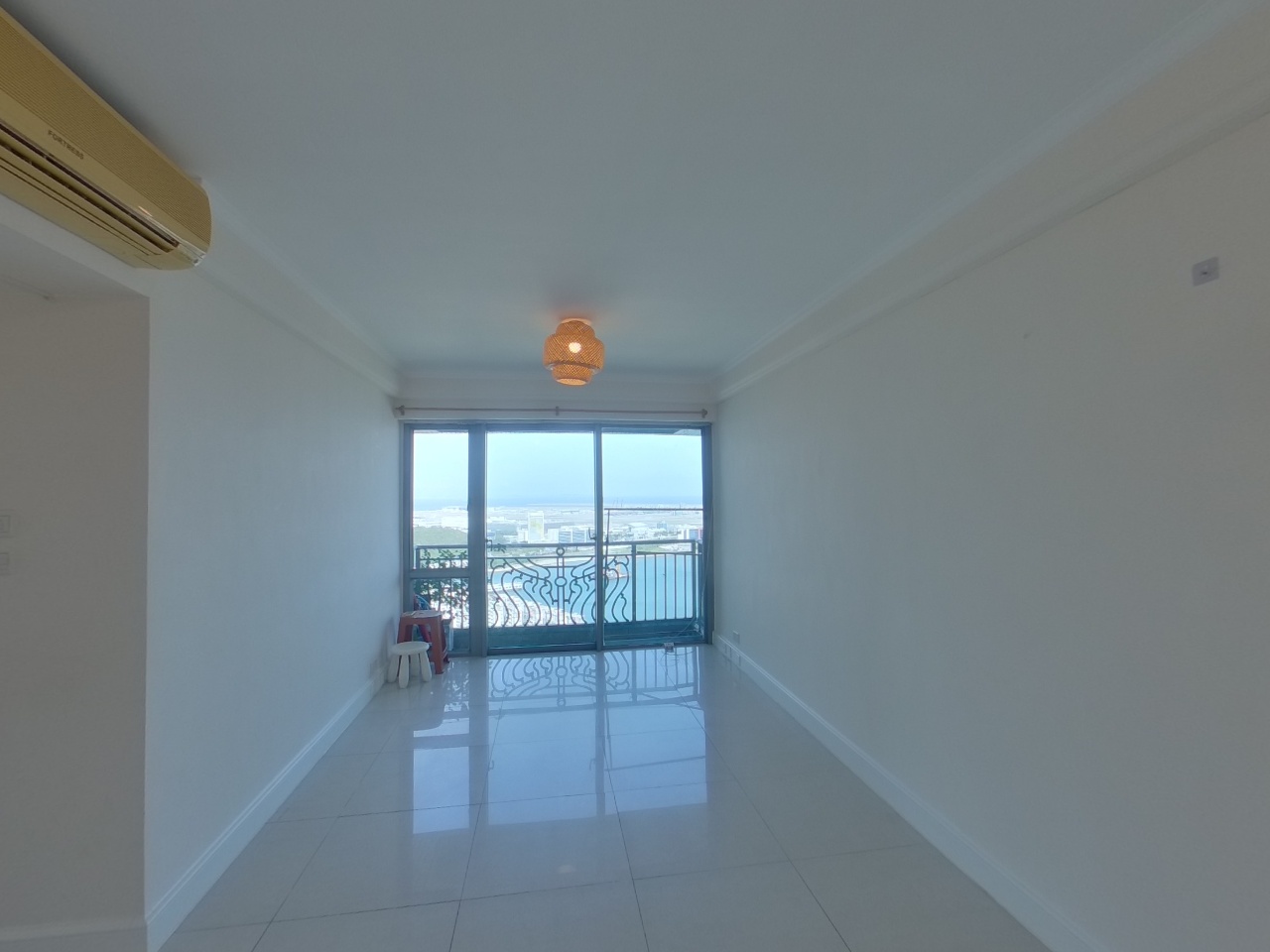 CARIBBEAN COAST PHASE 3 CARMEL COVE - Tower 11 Very High Floor Zone Flat G Tung Chung