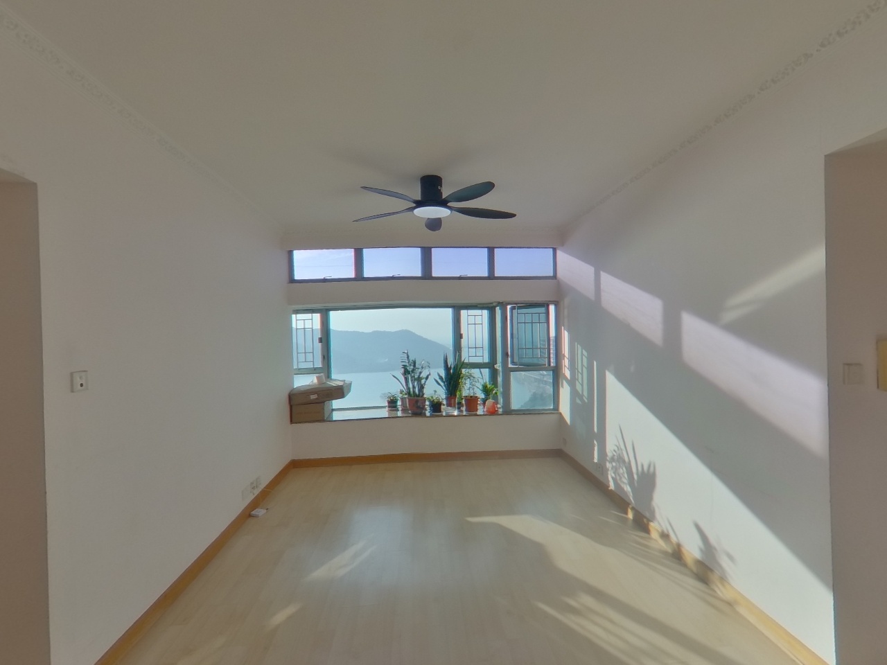 東堤灣畔 2期 9座 極高層 B室 東涌