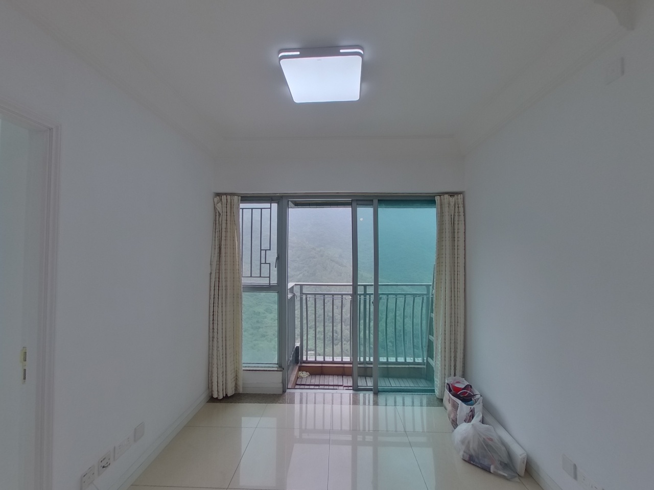 映灣園 1期 賞濤軒 3座 高層 F室 東涌