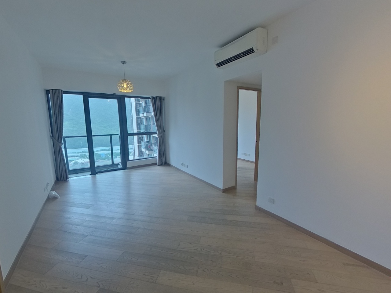 THE VISIONARY TOWER 2 Medium Floor Zone Flat C Tung Chung