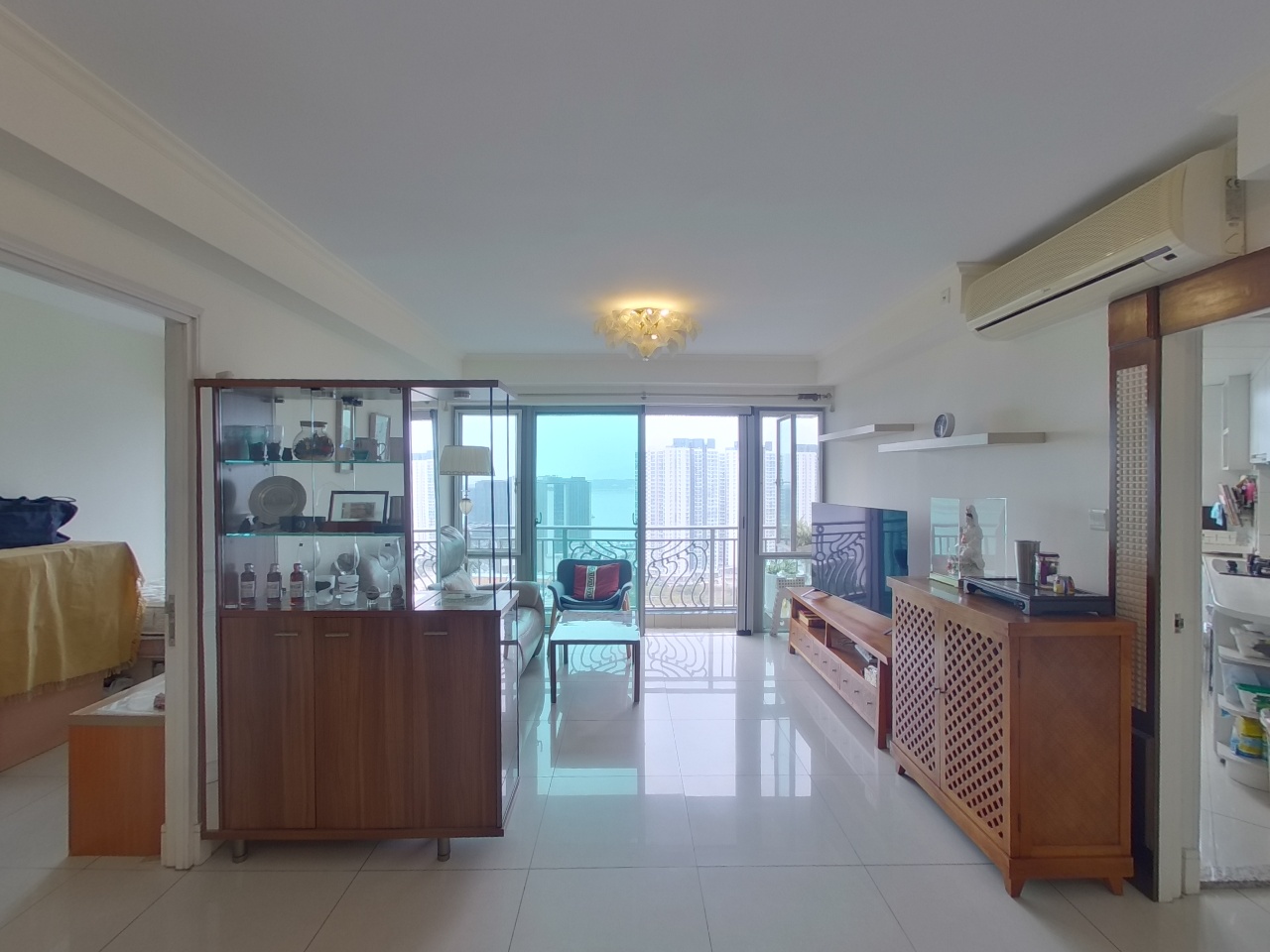 CARIBBEAN COAST PHASE 4 CRYSTAL COVE - Tower 16 Medium Floor Zone Flat A Tung Chung