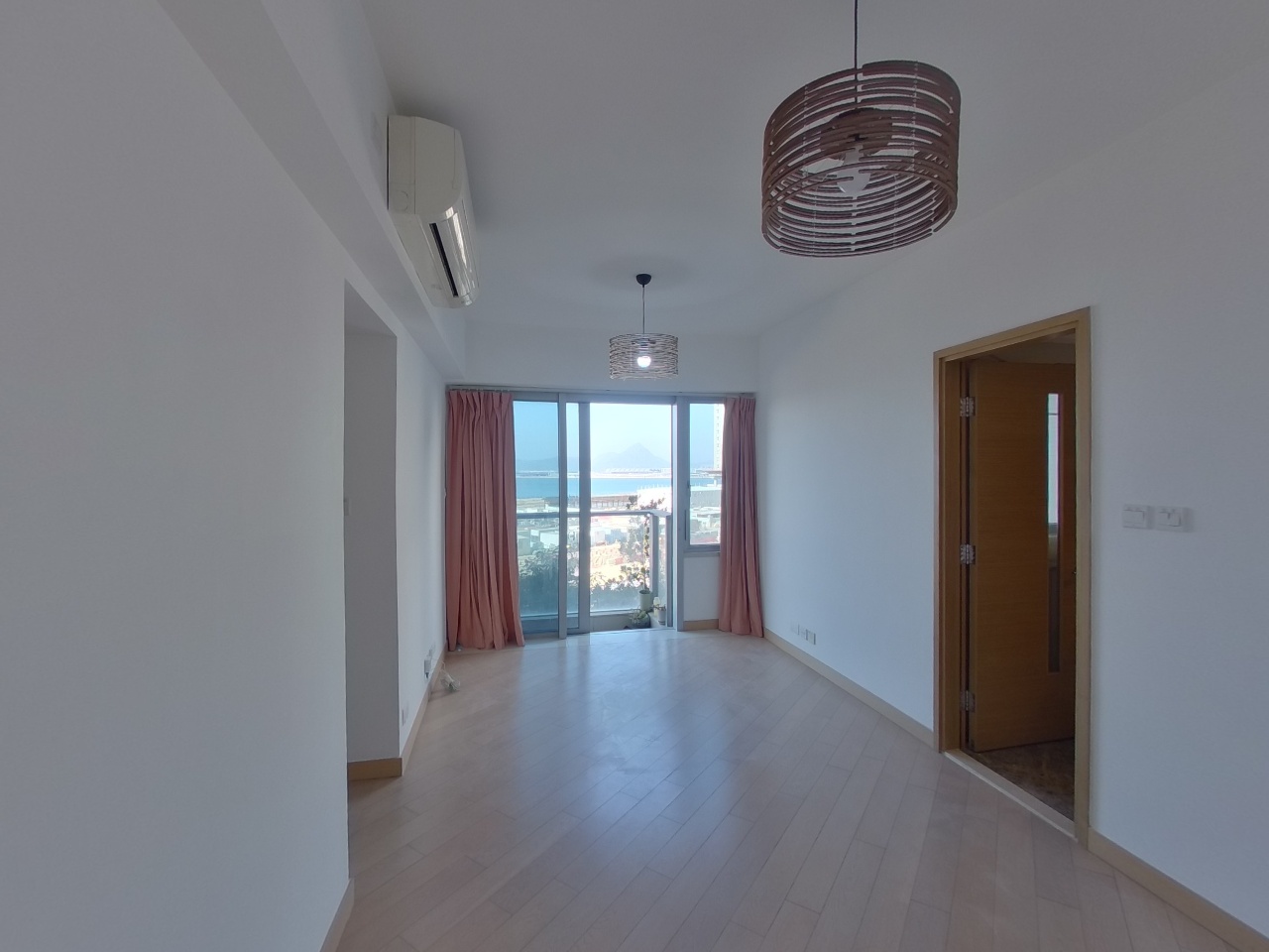 CENTURY LINK PHASE 2 - Tower 1b Low Floor Zone Flat 05 Tung Chung