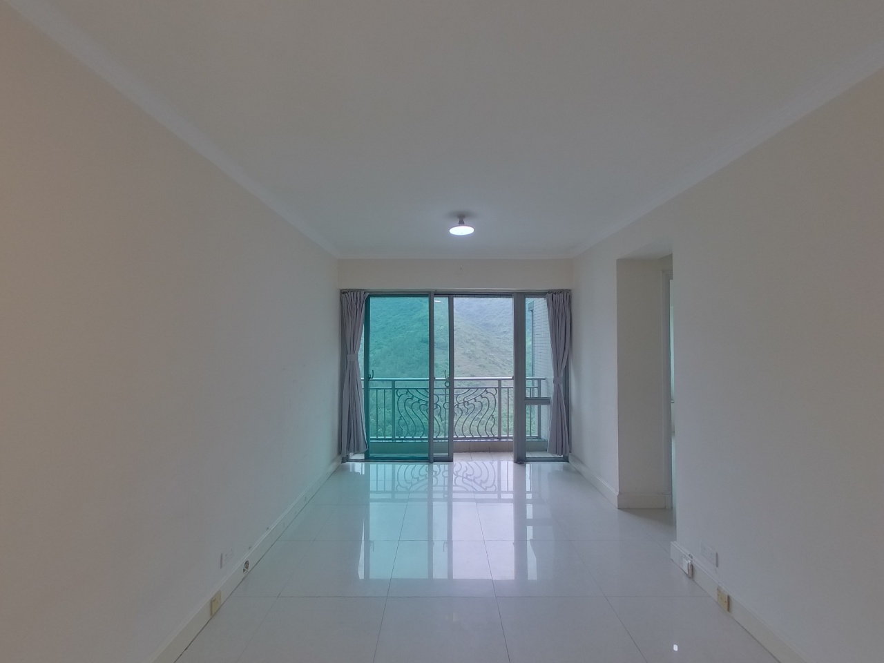 映湾园 4期 听涛轩 16座 高层 D室 东涌