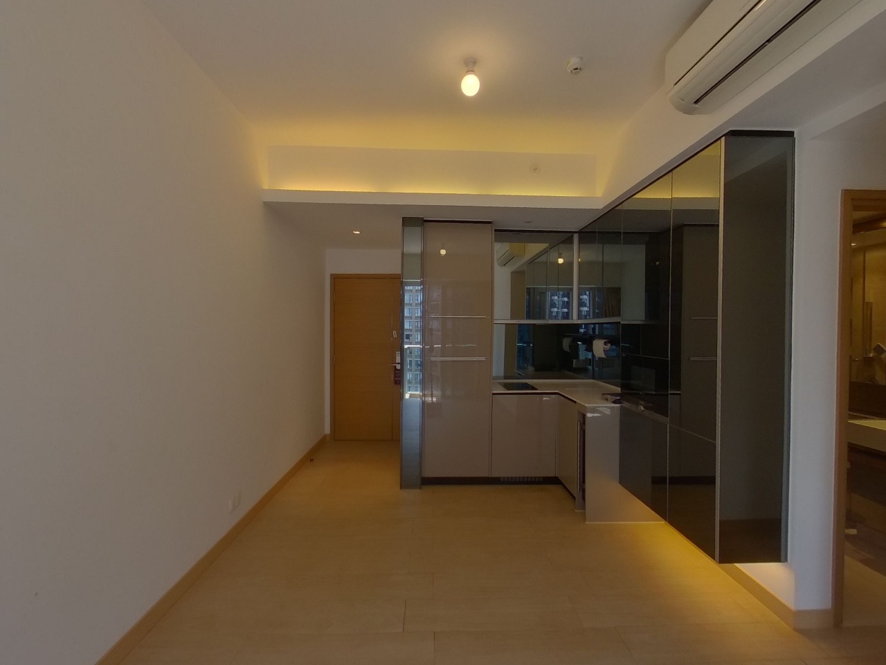 CENTURY LINK PHASE 2 - Tower 2b Very High Floor Zone Flat 07 Tung Chung