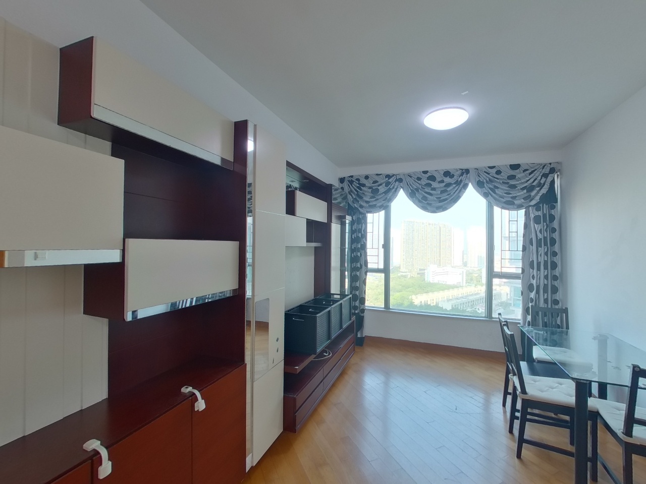 蓝天海岸 1期 6座 中层 A室 东涌