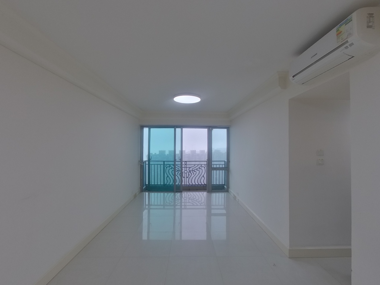 CARIBBEAN COAST PHASE 3 CARMEL COVE - Tower 9 High Floor Zone Flat B Tung Chung