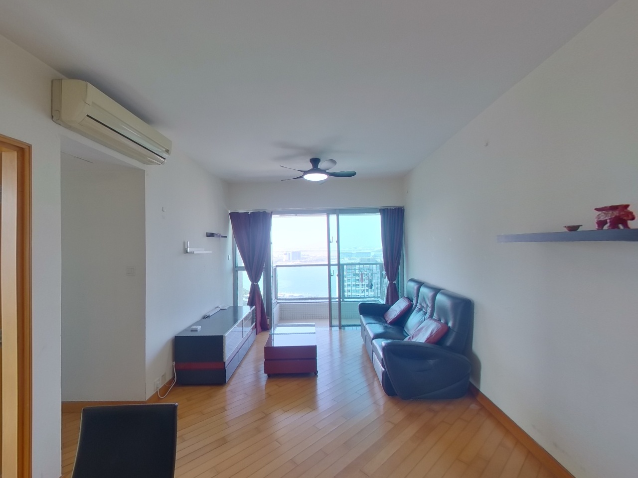 COASTAL SKYLINE PHASE 3 LA ROSSA - La Rossa B (tower 8) Medium Floor Zone Flat E Tung Chung