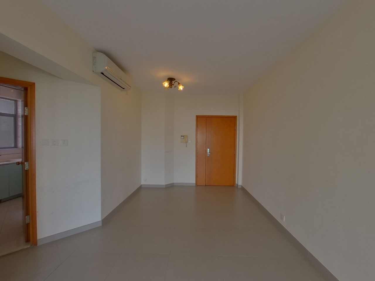 COASTAL SKYLINE PHASE 1 - Block 3 Low Floor Zone Flat A Tung Chung