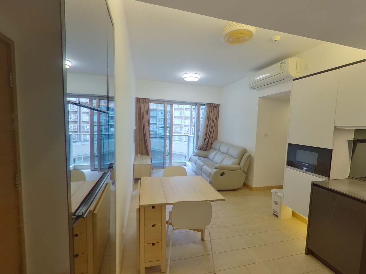CENTURY LINK PHASE 1 - Tower 3b Medium Floor Zone Flat 07 Tung Chung