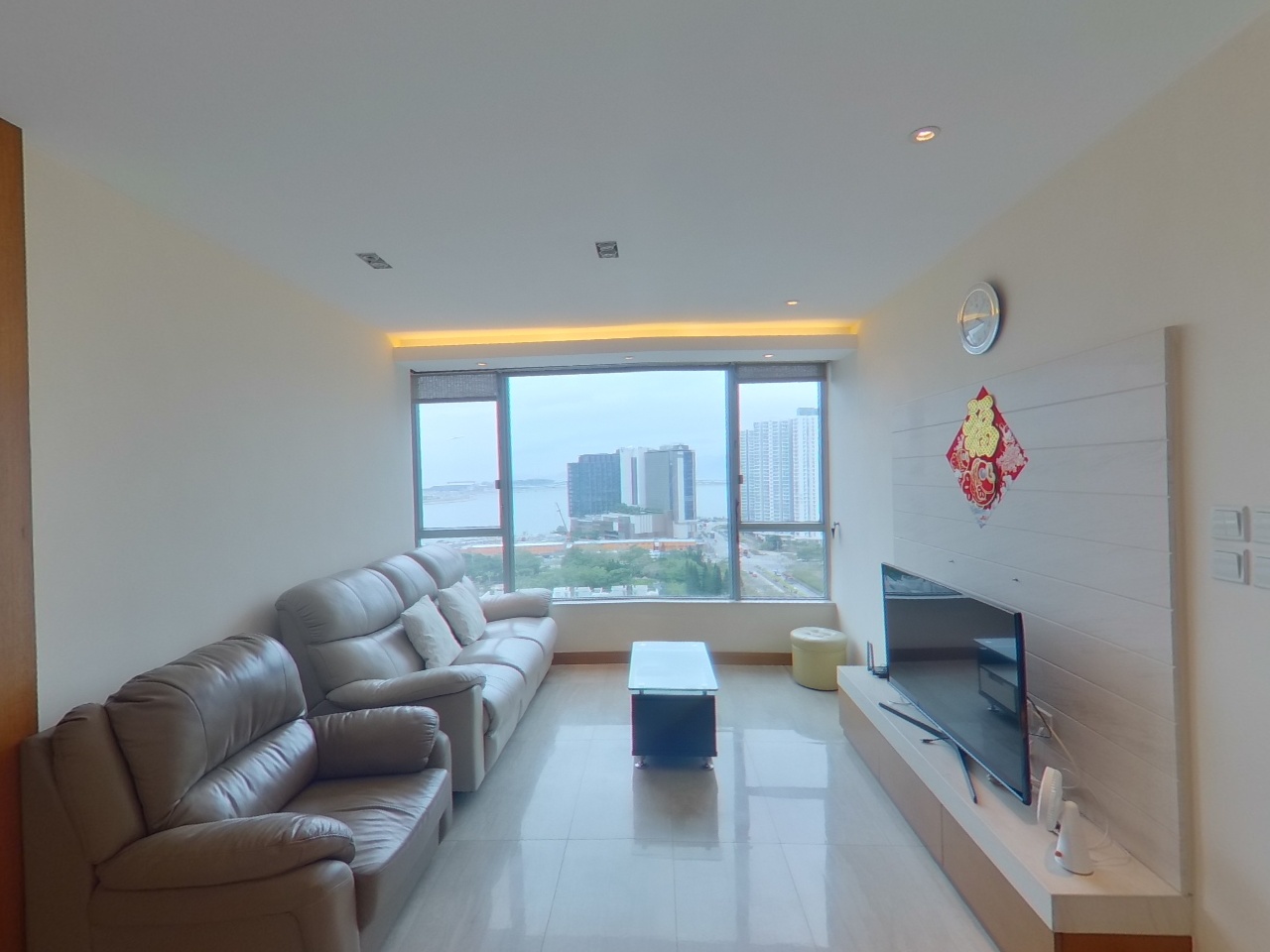 藍天海岸 1期 1座 中層 D室 東涌