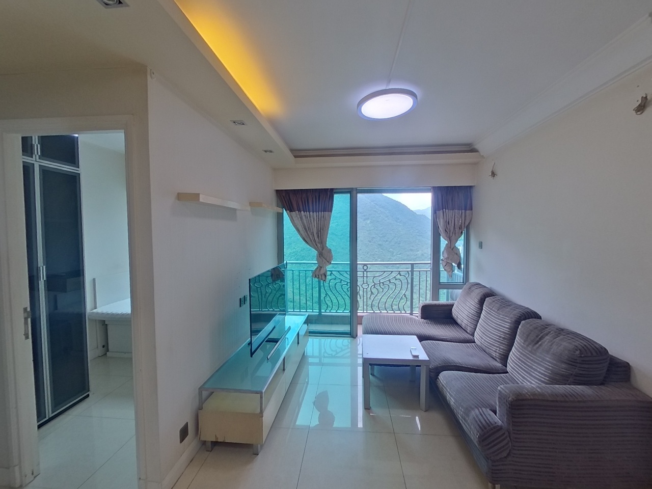 CARIBBEAN COAST PHASE 2 ALBANY COVE - Tower 6 Very High Floor Zone Flat F Tung Chung