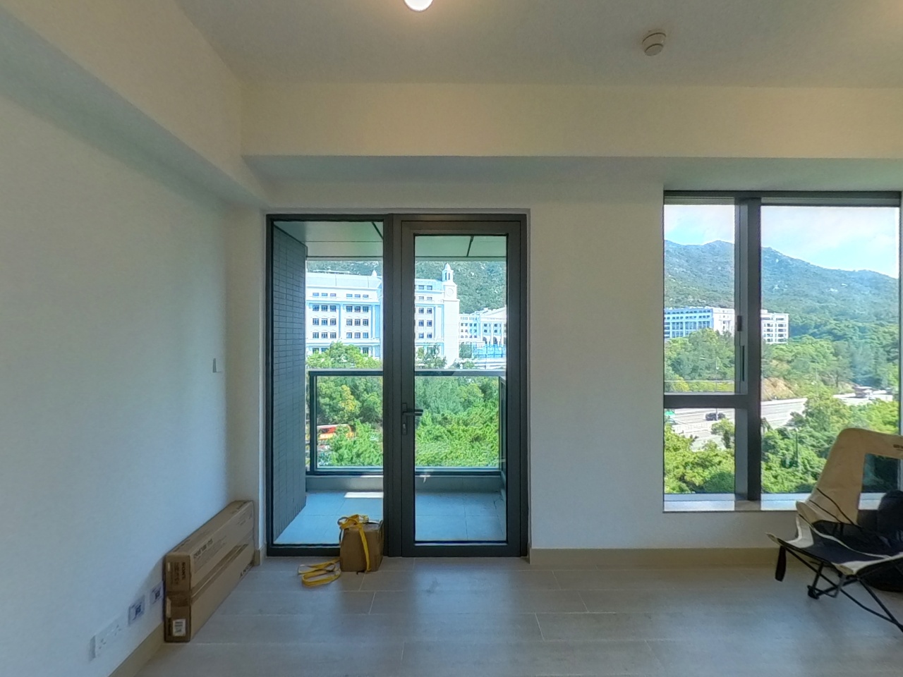 GOLD COAST BAY PHASE 1 THE UPPLAND - Tower 5b Medium Floor Zone Flat G Sham Tseng/Castle Peak Road