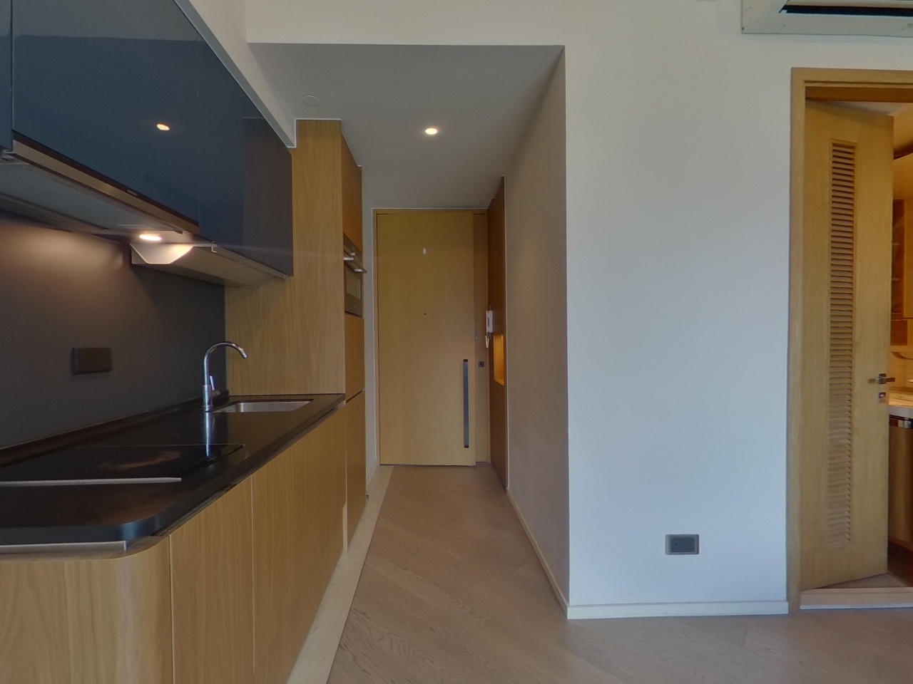 柏傲灣 2B座 中層 E室 荃灣