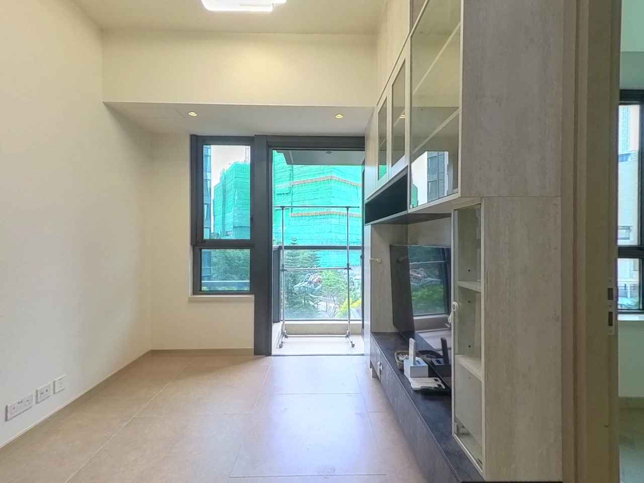 WETLAND SEASONS PARK PHASE 1 - Tower 10 Medium Floor Zone Flat B3 Tin Shui Wai