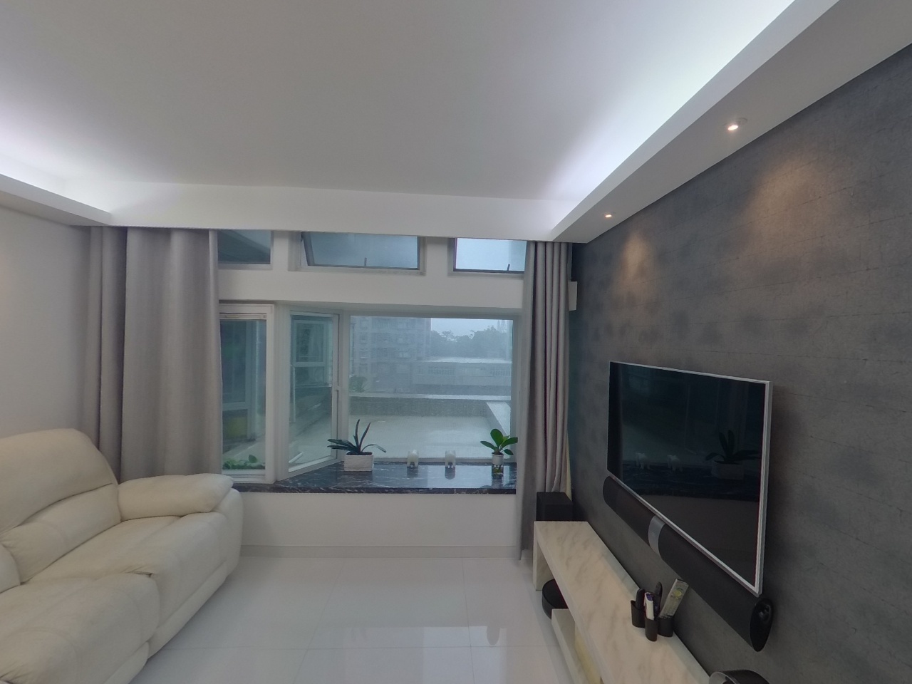 RIVIERA GARDENS HOI WAI MANSION (BLOCK 15) Low Floor Zone Flat B Tsuen Wan
