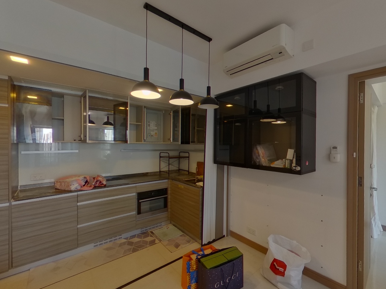 海之恋 3期A 海之恋．爱炫美 2B座 中层 A室 荃湾