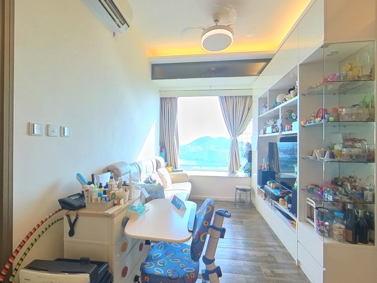 乐悠居 极高层 21室 荃湾