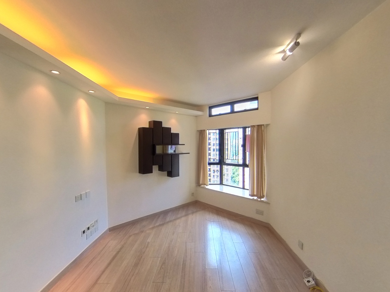 新城市廣場 3期 蕙蘭閣 (3座) 極高層 D室 沙田/火炭/九肚山